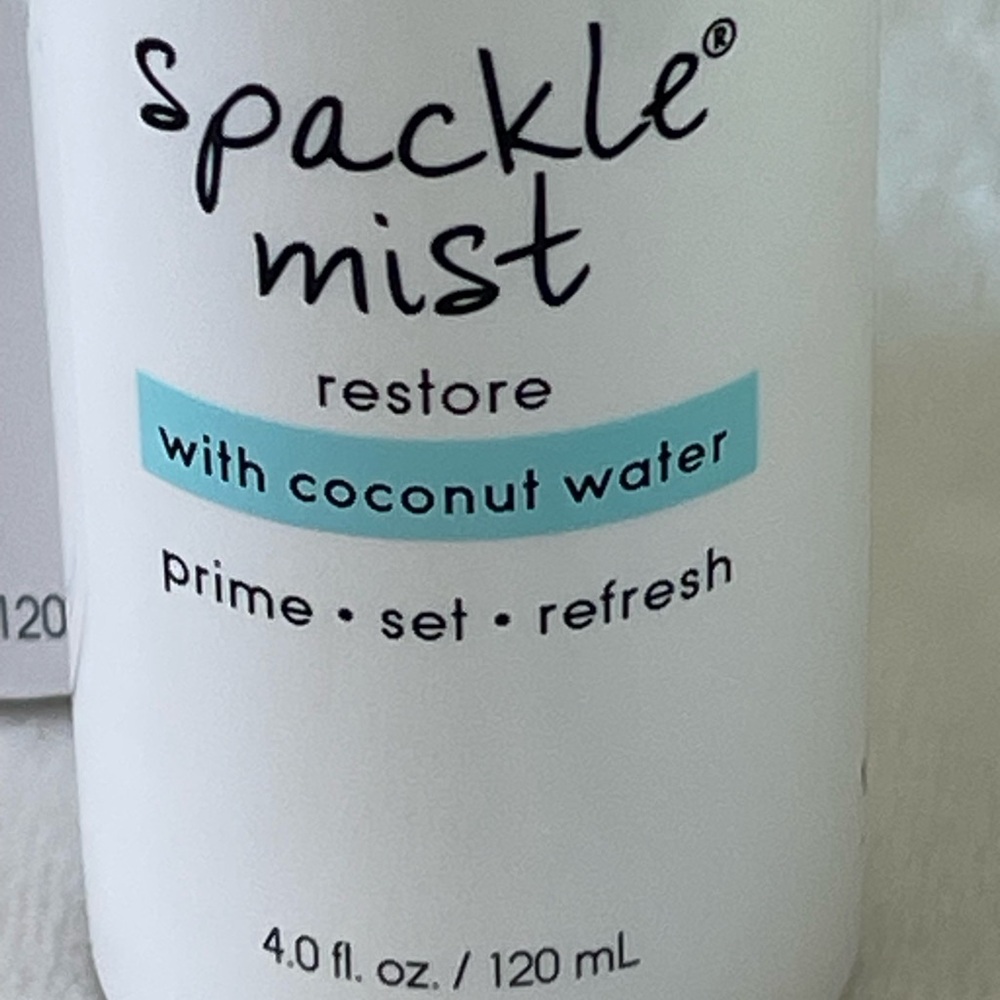 Laura Geller Spackle Mist with Coconut Water New in Box - Picture 3 of 5